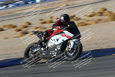 media/Jan-08-2022-SoCal Trackdays (Sat) [[1ec2777125]]/Turn 11 (215pm)/